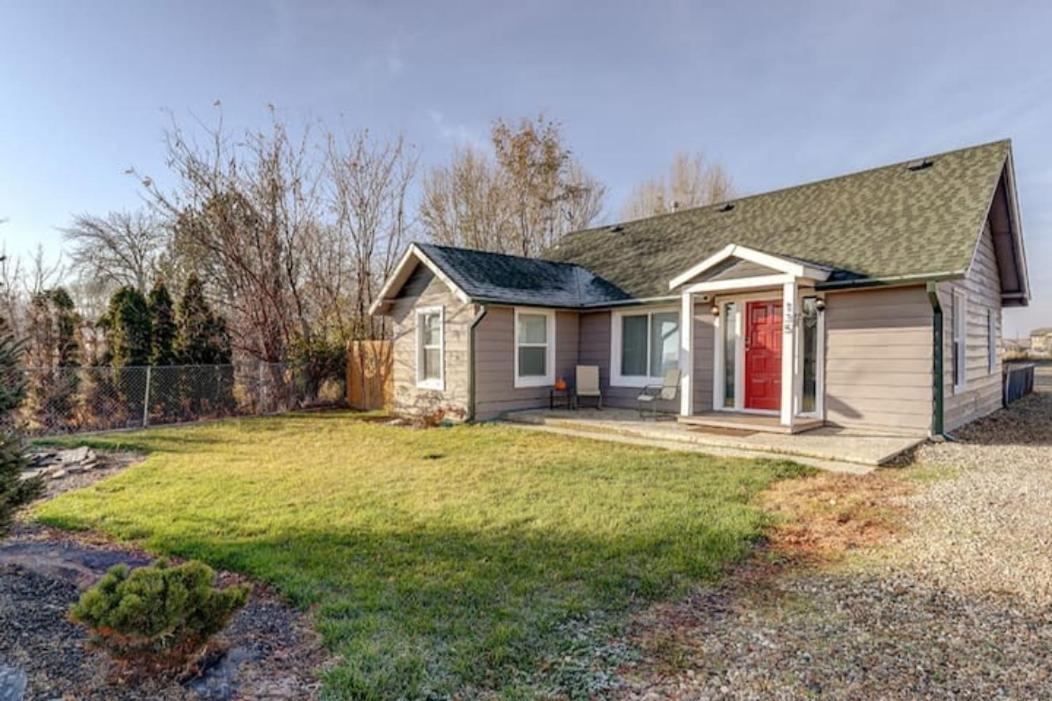 Morningstar Cottage A Quiet Home In Star, Id With A Fenced In Yard For Furry Friends And A Huge Gravel Rv Lot, Conveniently Located Wineries, Downtown Shopping, Horseback Riding And The Snake River Eagle Екстериор снимка